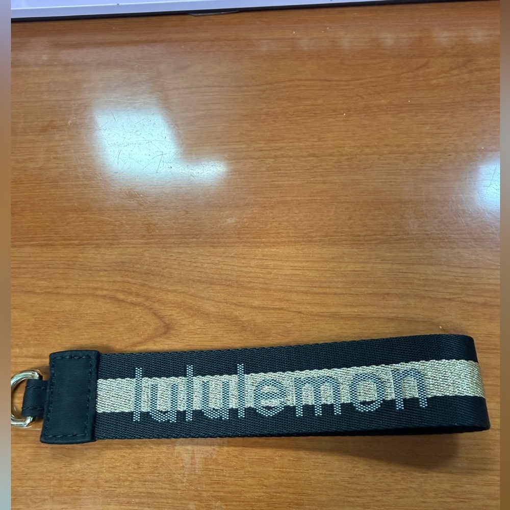 lululemon athletica Black and Cream Key Holder